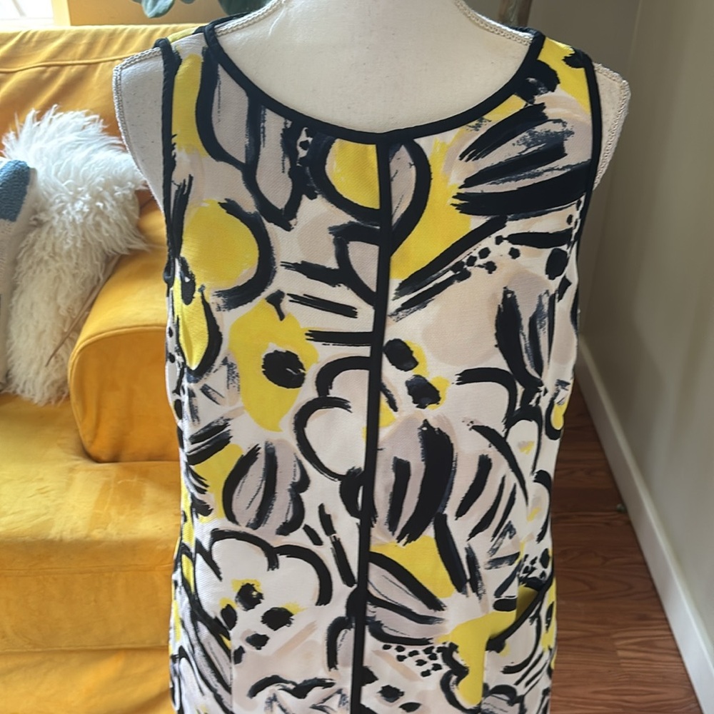 Canvas by Land's End Yellow Black and Gray Floral Sleeveless Shift Dress Size 8 - Picture 2 of 12
